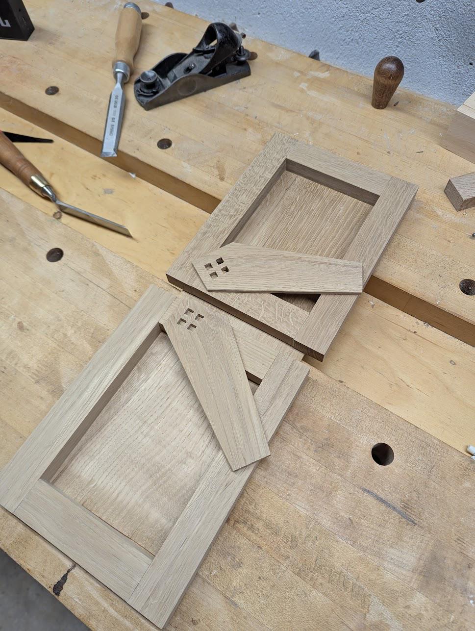 Arts & Crafts Style Fumed White Oak Picture Frame (5x7)